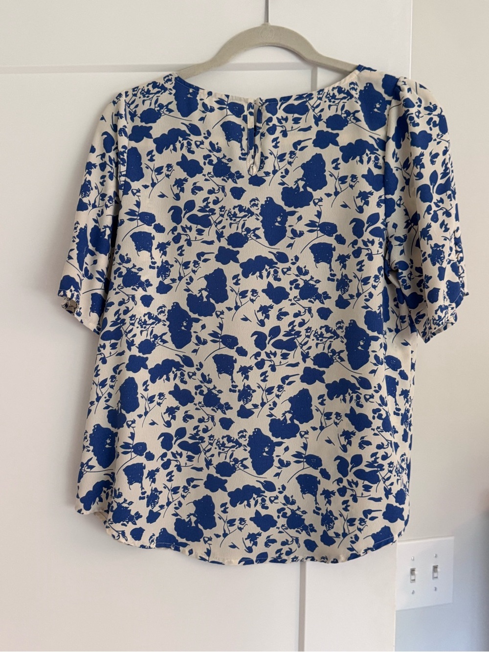 Cream and Cobalt Blue Floral Short-Sleeve Blouse